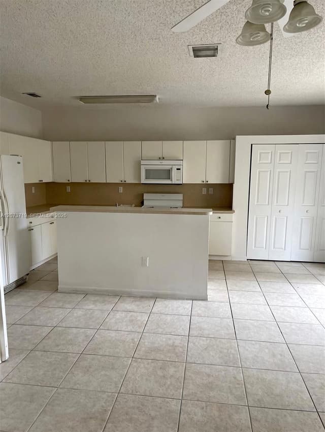 2357 SE 23rd Dr # 2357, Homestead FL 33035 - Homestead, FL - Photo 2