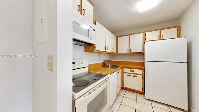 15600 SW 80th St # 304, Miami FL 33193 - Miami, FL - Photo 5