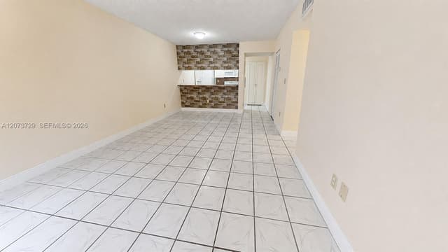 18296 Mediterranean Blvd # 4, Hialeah FL 33015 - Hialeah, FL - Photo 2