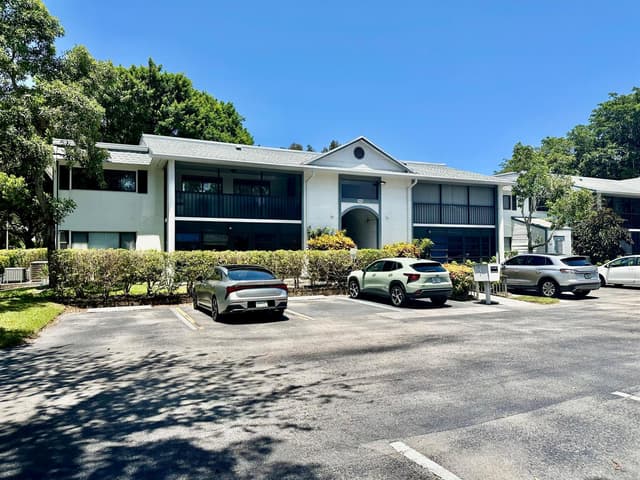 15449 Lakes Of Delray Boulevard # 101, Delray Beach FL 33484 - Delray Beach, FL - Photo 6