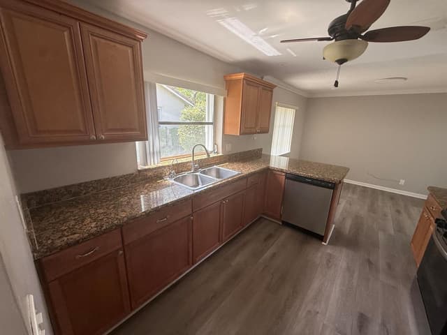 7823 NW 40TH Street, Coral Springs FL 33065 - Coral Springs, FL - Photo 3