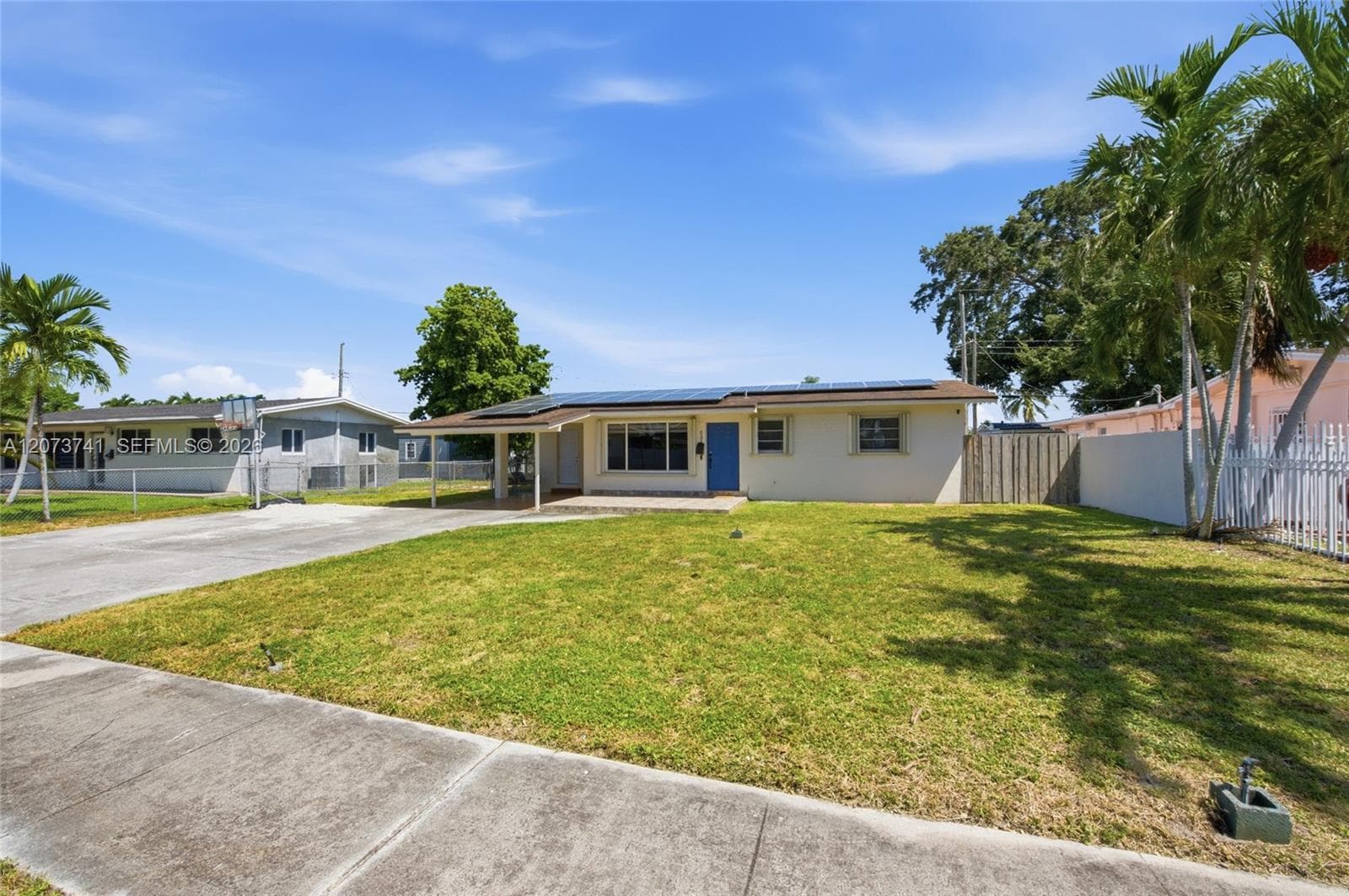 681 W 55th Pl, Hialeah FL 33012 - Hialeah, FL - Photo 1