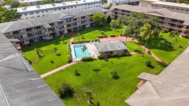 5300 Washington St # E209, Hollywood FL 33021 - Hollywood, FL - Photo 7