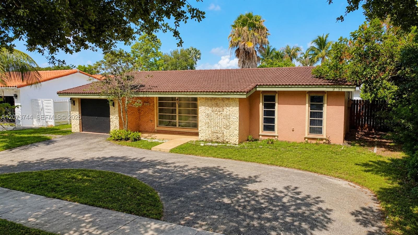 1060 N Douglas Rd, Pembroke Pines FL 33024 - Pembroke Pines, FL - Photo 1