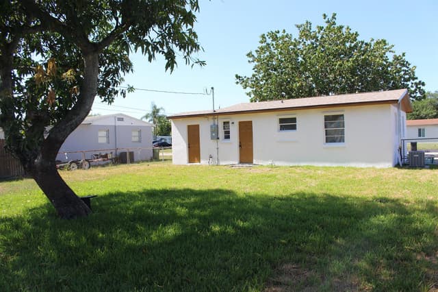 2304 NW 15th Court, Fort Lauderdale FL 33311 - Fort Lauderdale, FL - Photo 3
