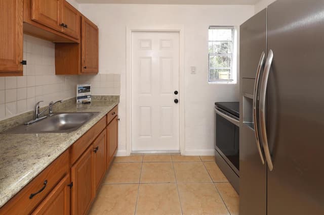 2304 NW 15th Court, Fort Lauderdale FL 33311 - Fort Lauderdale, FL - Photo 4