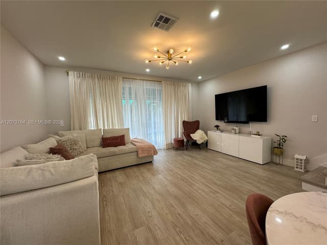 12617 NW 14th St, Sunrise FL 33323 - Sunrise, FL - Photo 3