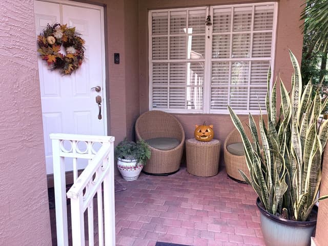 11487 Blue Violet Lane, Royal Palm Beach FL 33411 - Royal Palm Beach, FL - Photo 2