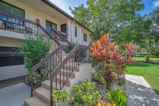 7956 Eastlake Dr # F, Boca Raton FL 33433 - Boca Raton, FL - Photo 2