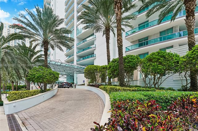 1331 Brickell Bay Dr # 611, Miami FL 33131 - Miami, FL - Photo 5
