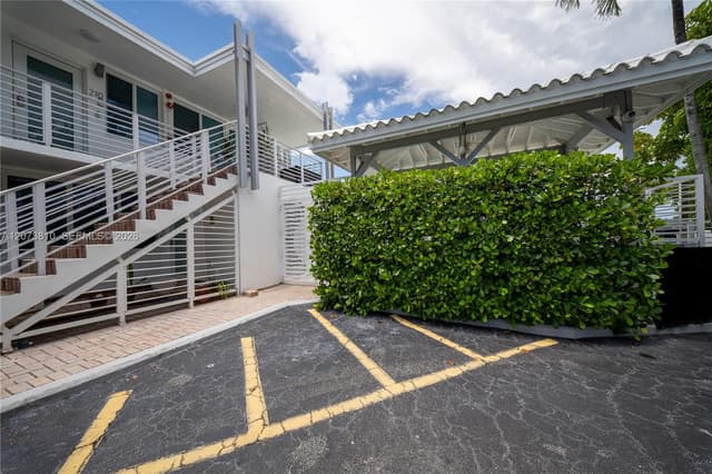 405 N Hibiscus Dr # 202, Miami Beach FL 33139 - Miami Beach, FL - Photo 2