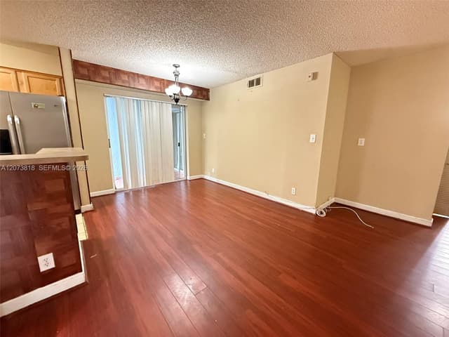 7650 Westwood Dr # 504, Tamarac FL 33321 - Tamarac, FL - Photo 4
