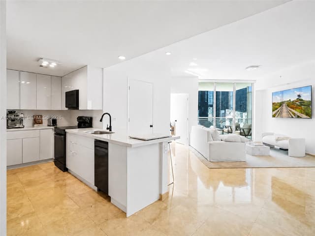 350 S Miami Ave # 2304, Miami FL 33130 - Miami, FL - Photo 6
