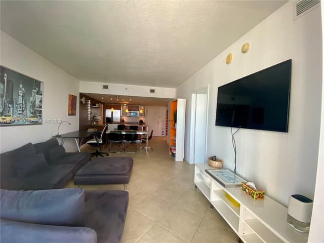 185 SW 7th St # 1607, Miami FL 33130 - Miami, FL - Photo 2