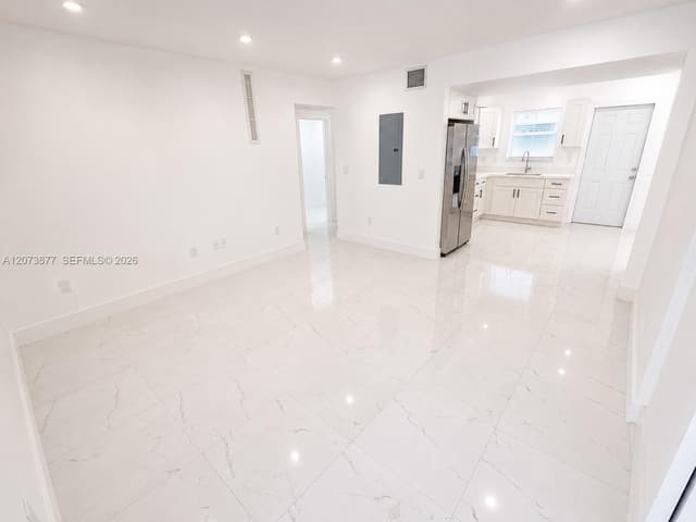 1800 NE 154th St, North Miami Beach FL 33162 - North Miami Beach, FL - Photo 7