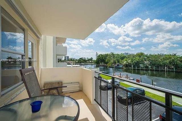 401 Golden Isles Dr # 211, Hallandale Beach FL 33009 - Hallandale Beach, FL - Photo 2