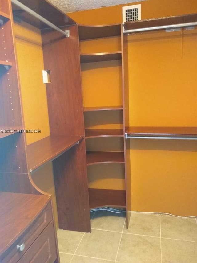 401 Golden Isles Dr # 211, Hallandale Beach FL 33009 - Hallandale Beach, FL - Photo 7