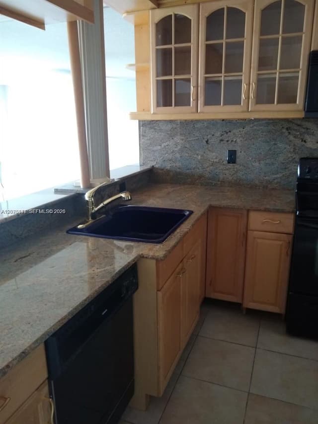 401 Golden Isles Dr # 211, Hallandale Beach FL 33009 - Hallandale Beach, FL - Photo 5