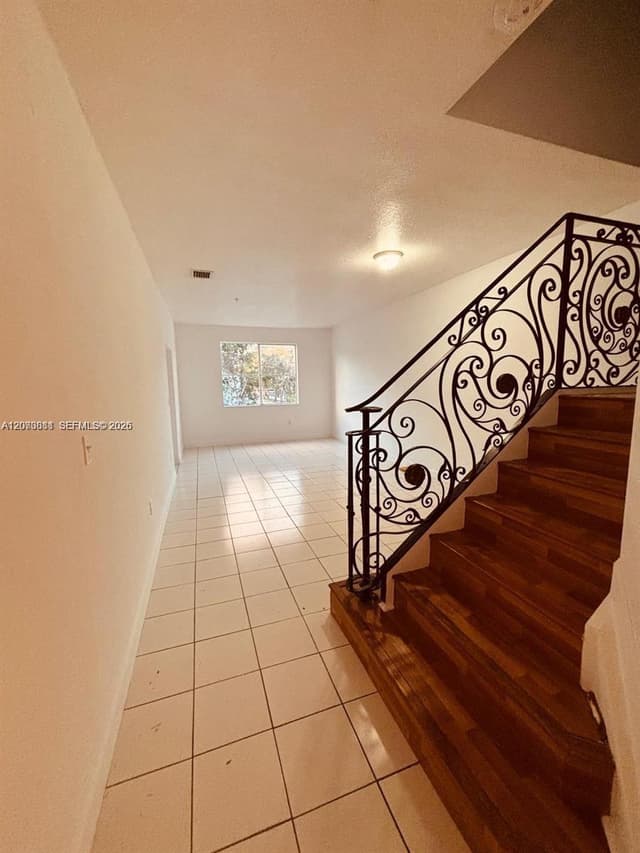 7080 NW 177th St # 13, Hialeah FL 33015 - Hialeah, FL - Photo 3