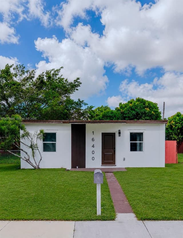 16400 NW 23rd Ct, Miami Gardens FL 33054 - Miami Gardens, FL - Photo 2