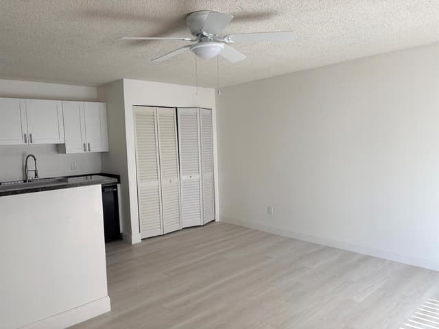 635 Executive Center Drive # 207, West Palm Beach FL 33401 - West Palm Beach, FL - Photo 6