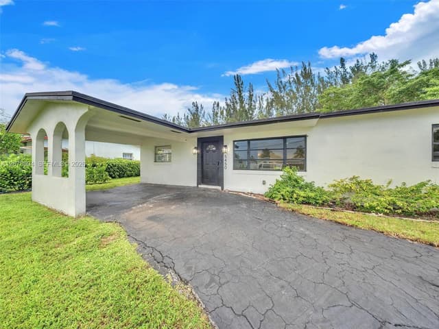 5450 SW 55th Ave, Davie FL 33314 - Davie, FL - Photo 4