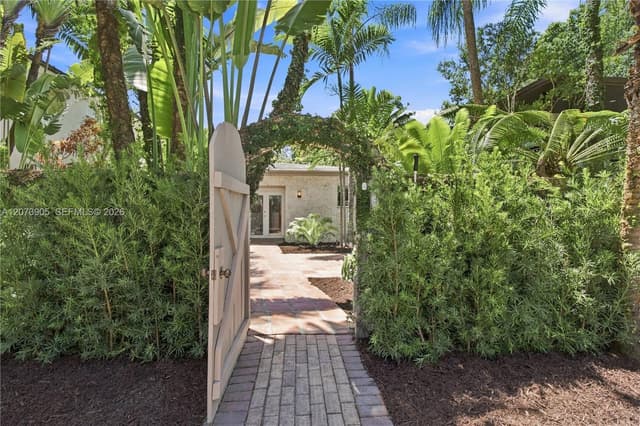 4110 Battersea Rd, Miami FL 33133 - Miami, FL - Photo 3