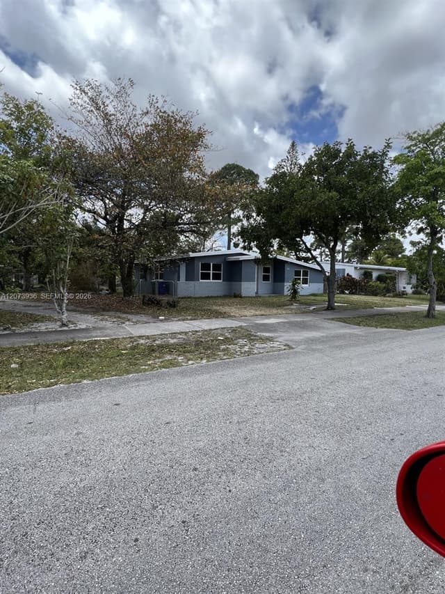 1704 NW 18th St, Fort Lauderdale FL 33311 - Fort Lauderdale, FL - Photo 3