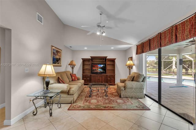 2140 SW 97th Ln, Davie FL 33324 - Davie, FL - Photo 3