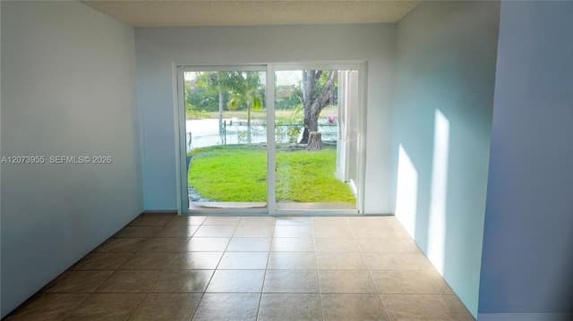 1308 SW 181st Ave, Pembroke Pines FL 33029 - Pembroke Pines, FL - Photo 4