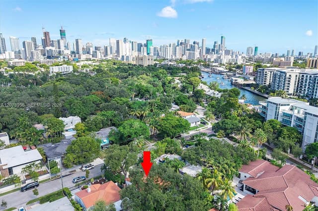 1000 NW 10th Ct, Miami FL 33136 - Miami, FL - Photo 2