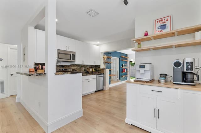 1000 NW 10th Ct, Miami FL 33136 - Miami, FL - Photo 6