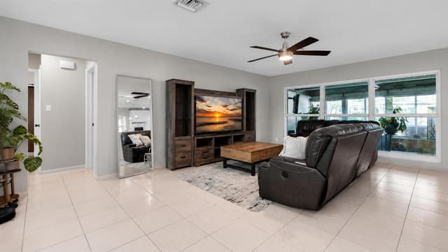 935 Nautilus Isle, Dania Beach FL 33004 - Dania Beach, FL - Photo 6