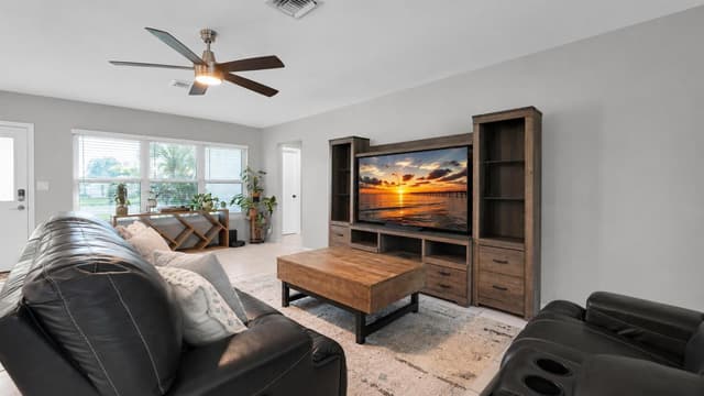 935 Nautilus Isle, Dania Beach FL 33004 - Dania Beach, FL - Photo 5