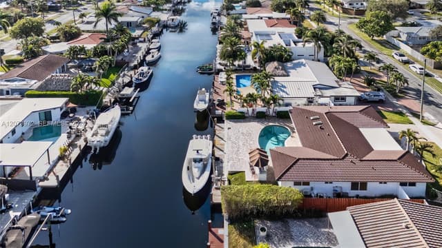 800 SE 3rd Ter, Pompano Beach FL 33060 - Pompano Beach, FL - Photo 3