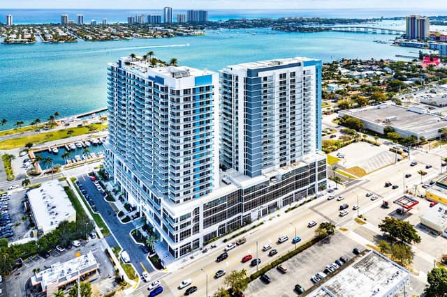 220 LAKE SHORE DR Drive # 1107, Lake Park FL 33403 - Lake Park, FL - Photo 6