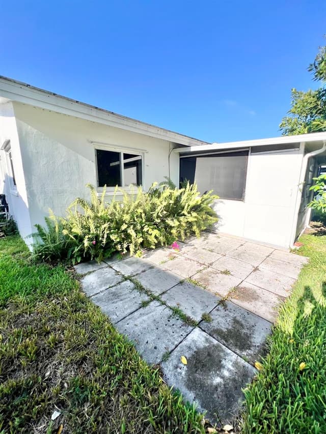 6711 NW 72nd Street, Tamarac FL 33321 - Tamarac, FL - Photo 3