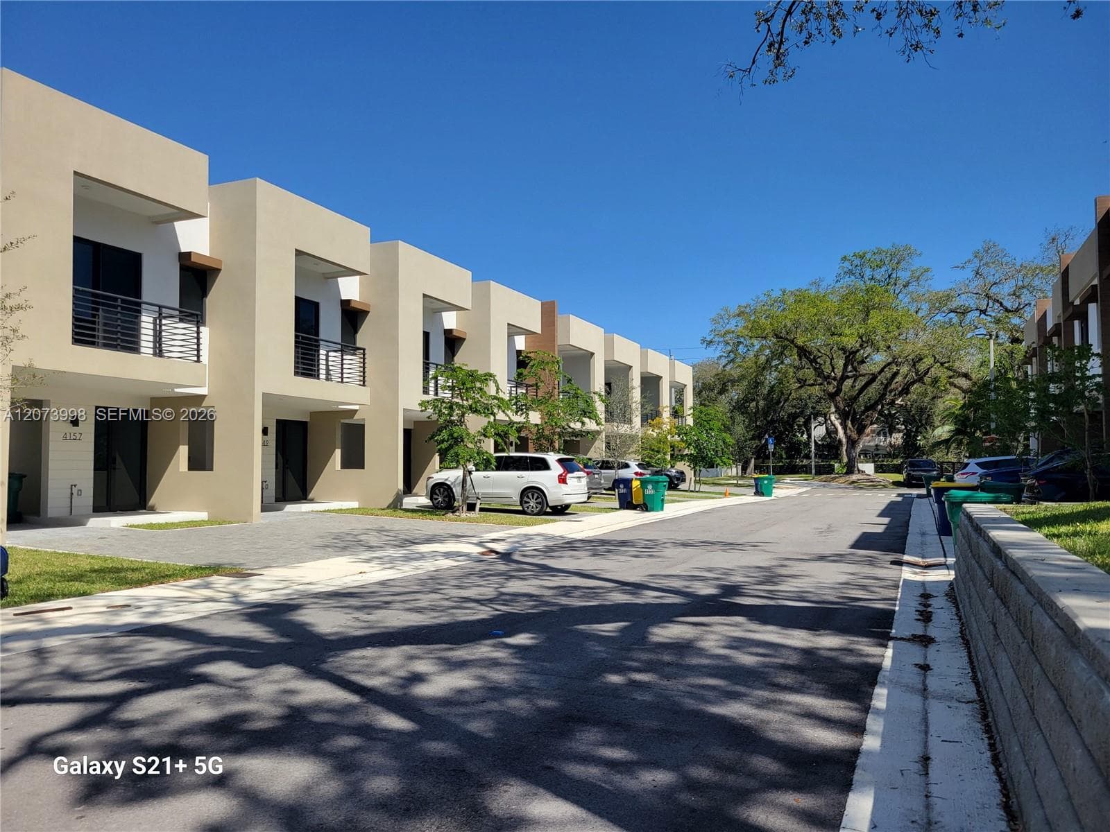 4117 N Oak Pl, Dania Beach FL 33314 - Dania Beach, FL - Photo 1