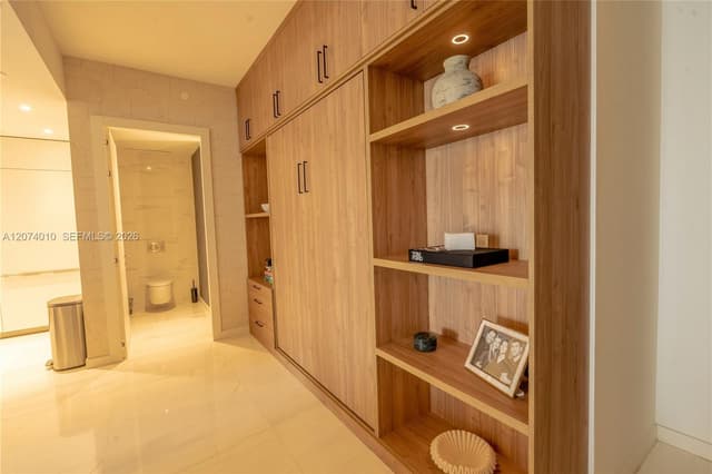 300 Biscayne Boulevard Way # 3109W, Miami FL 33131 - Miami, FL - Photo 2