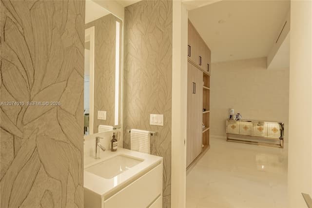 300 Biscayne Boulevard Way # 3109W, Miami FL 33131 - Miami, FL - Photo 5
