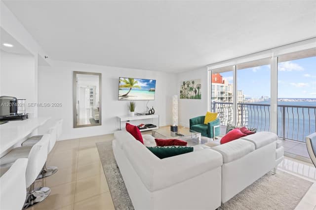 1200 Brickell Bay Dr # 3701, Miami FL 33131 - Miami, FL - Photo 5