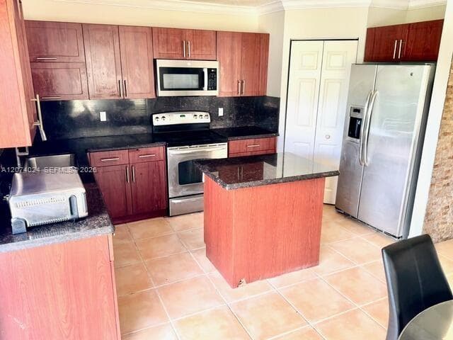 20815 NW 15th St, Pembroke Pines FL 33029 - Pembroke Pines, FL - Photo 3
