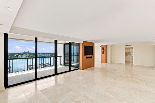 400 N FLAGLER Drive # 1701, West Palm Beach FL 33401 - West Palm Beach, FL - Photo 4