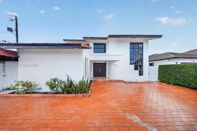 5840 W 3rd Ln, Hialeah FL 33012 - Hialeah, FL - Photo 6