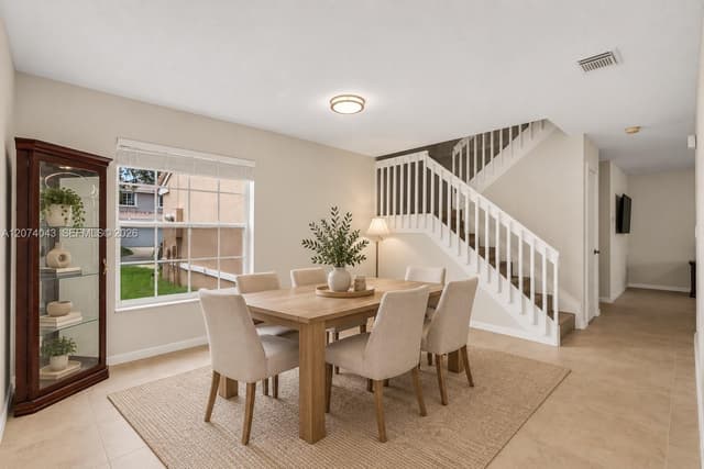18961 NW 10th Ter, Pembroke Pines FL 33029 - Pembroke Pines, FL - Photo 6
