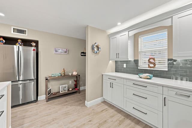 4629 POINCIANA Street # 304, Lauderdale By The Sea FL 33308 - Lauderdale By The Sea, FL - Photo 6