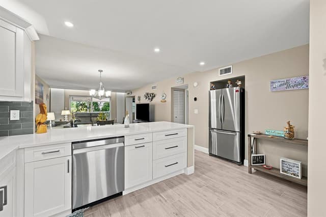 4629 POINCIANA Street # 304, Lauderdale By The Sea FL 33308 - Lauderdale By The Sea, FL - Photo 3