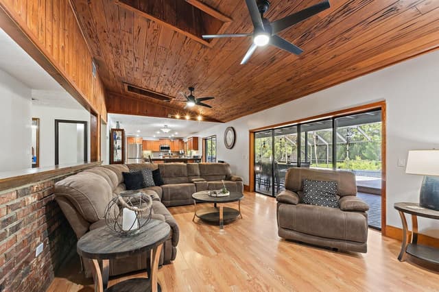12395 153rd Court N, Jupiter FL 33478 - Jupiter, FL - Photo 2