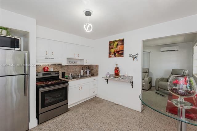 229-230 NW 48th Ct, Miami FL 33126 - Miami, FL - Photo 3