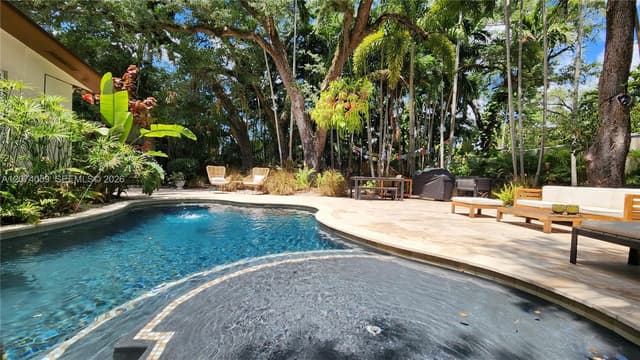 391 NE 131st St, North Miami FL 33161 - North Miami, FL - Photo 4